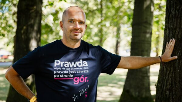 T-shirt „Prawda nigdy nie jest”
